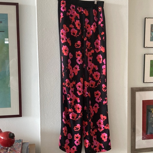 Floral Black and Pink Women's Pants - Picture 1 of 4